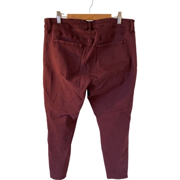 Pistola burgundy jeans. Size 32. Stretch skinny. Multiple pockets. Cute! - Picture 2 of 10